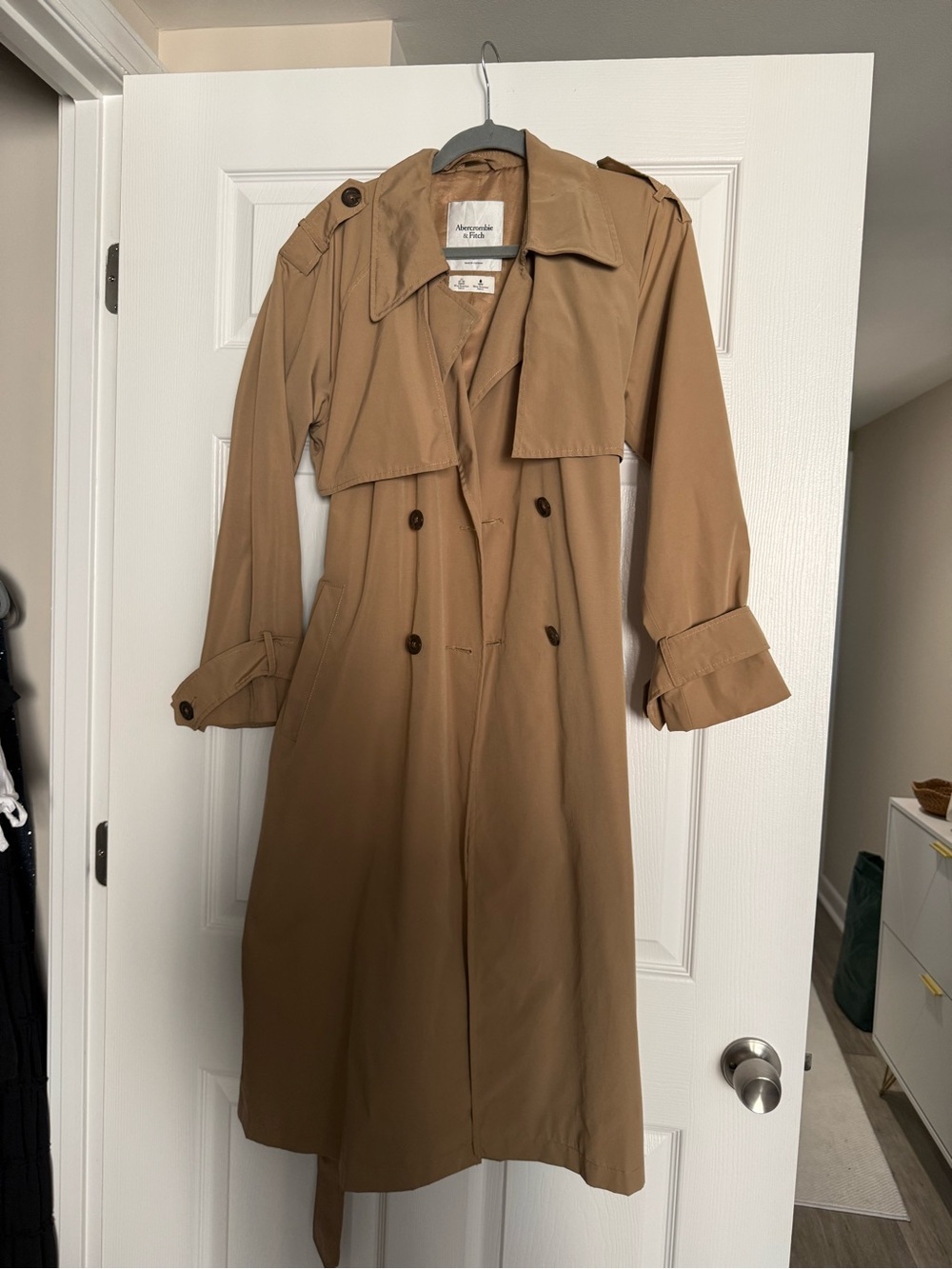 Abercrombie & Fitch Camel Tan Double-Breasted Trench Coat
